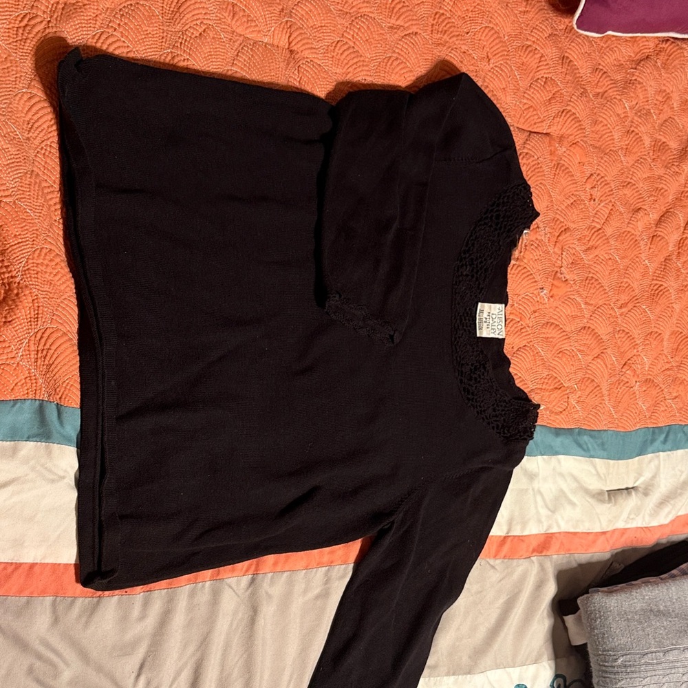 Allison Daley Elegant Black Crew Neck Sweater